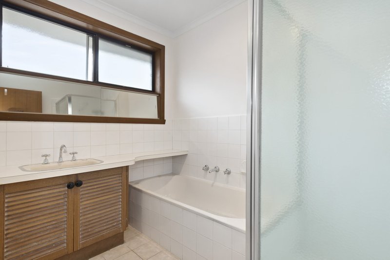 Photo - 5 Charlton Place, Thomastown VIC 3074 - Image 6