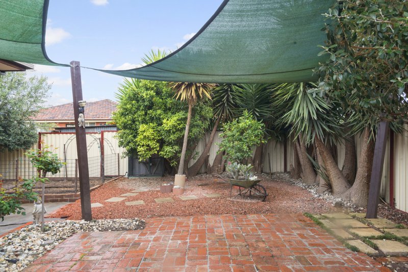 Photo - 5 Charlton Place, Thomastown VIC 3074 - Image 9