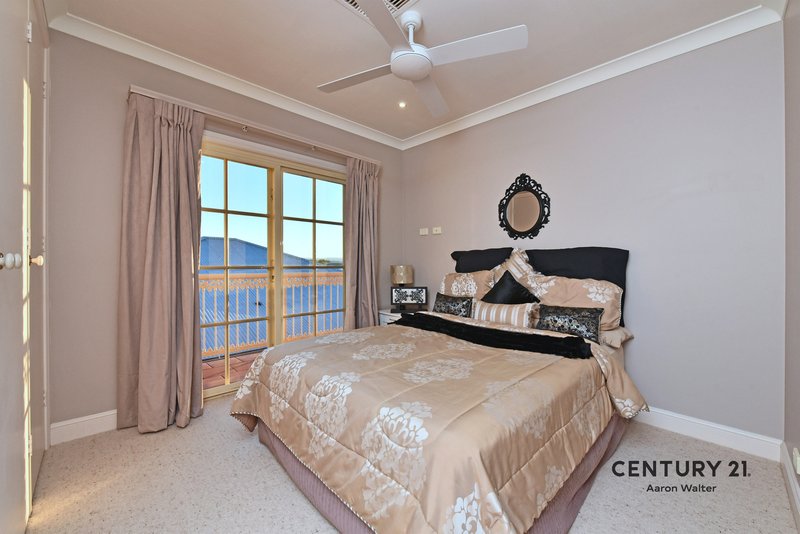 Photo - 5 Chateau Place, Eleebana NSW 2282 - Image 14