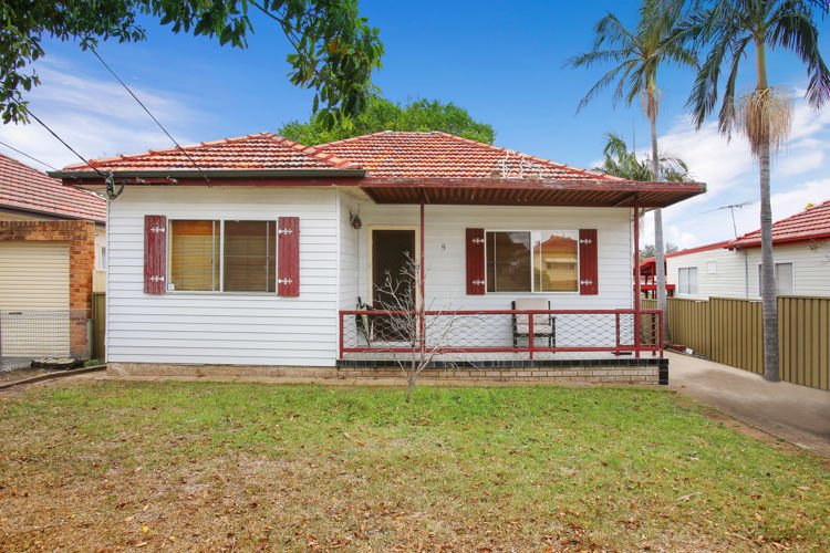 5 Chelsea Street, Merrylands NSW 2160