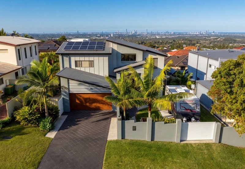Photo - 5 Chevron Rise, Highland Park QLD 4211 - Image 1