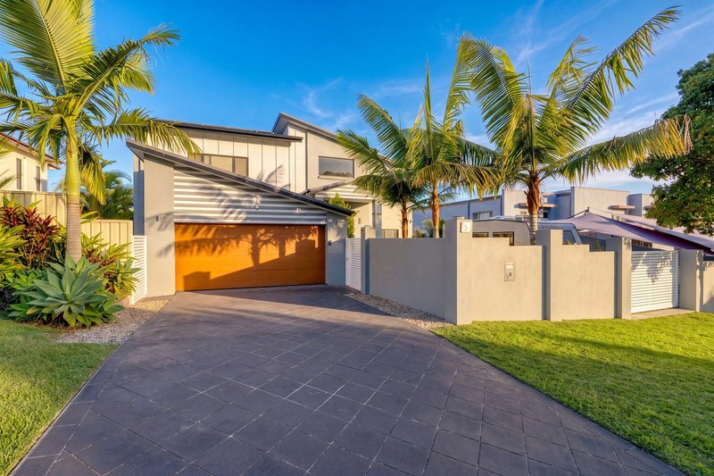 Photo - 5 Chevron Rise, Highland Park QLD 4211 - Image 3