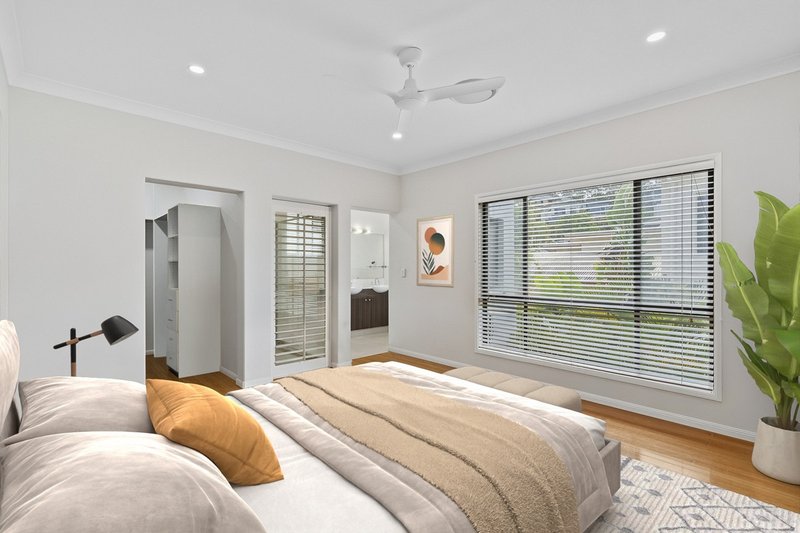 Photo - 5 Chevron Rise, Highland Park QLD 4211 - Image 9