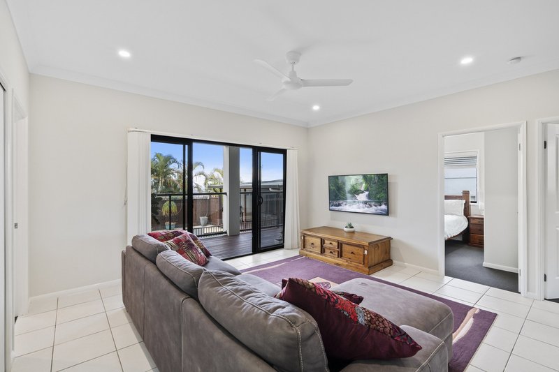 Photo - 5 Chevron Rise, Highland Park QLD 4211 - Image 20