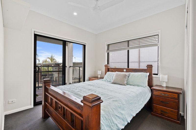 Photo - 5 Chevron Rise, Highland Park QLD 4211 - Image 23