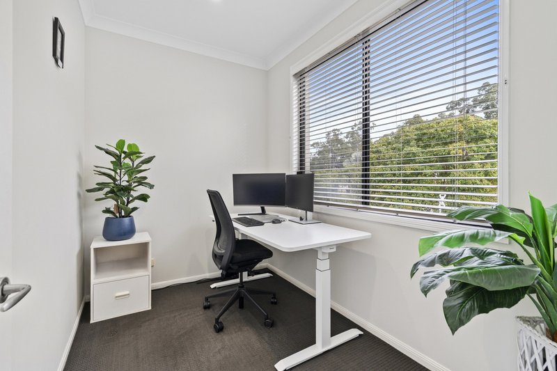 Photo - 5 Chevron Rise, Highland Park QLD 4211 - Image 25