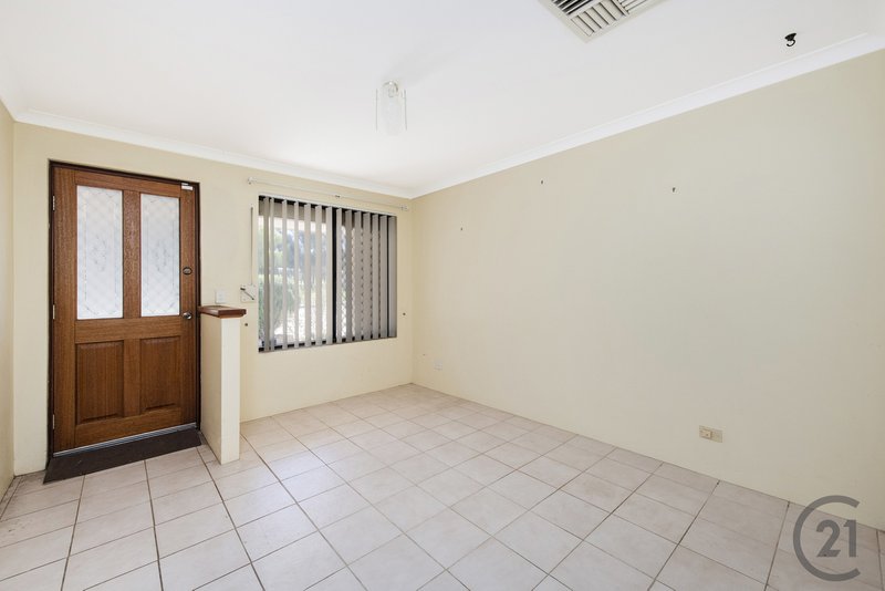 Photo - 5 Chiltern Avenue, Brookdale WA 6112 - Image 3