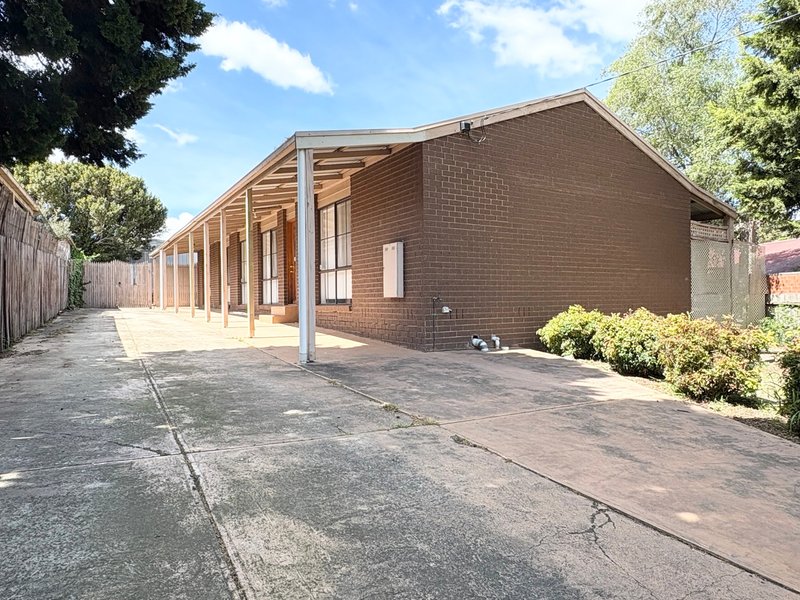 Photo - 5 Chinnock Court, Craigieburn VIC 3064 - Image 15