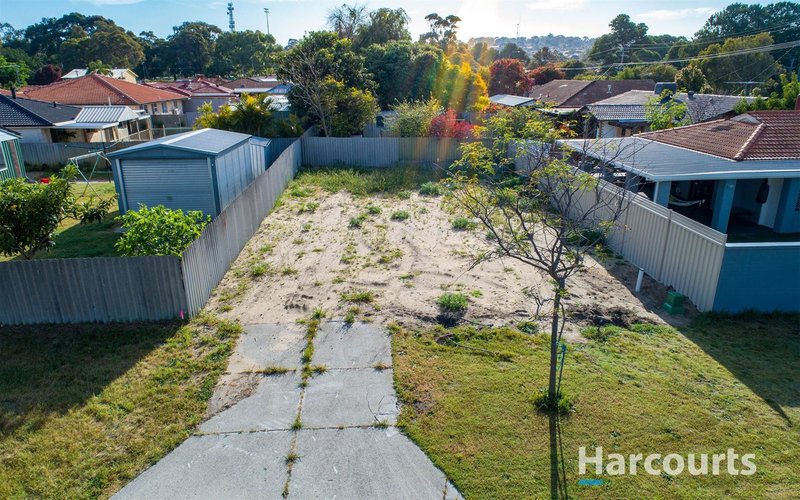 Photo - 5 Chinta Street, Wanneroo WA 6065 - Image 8