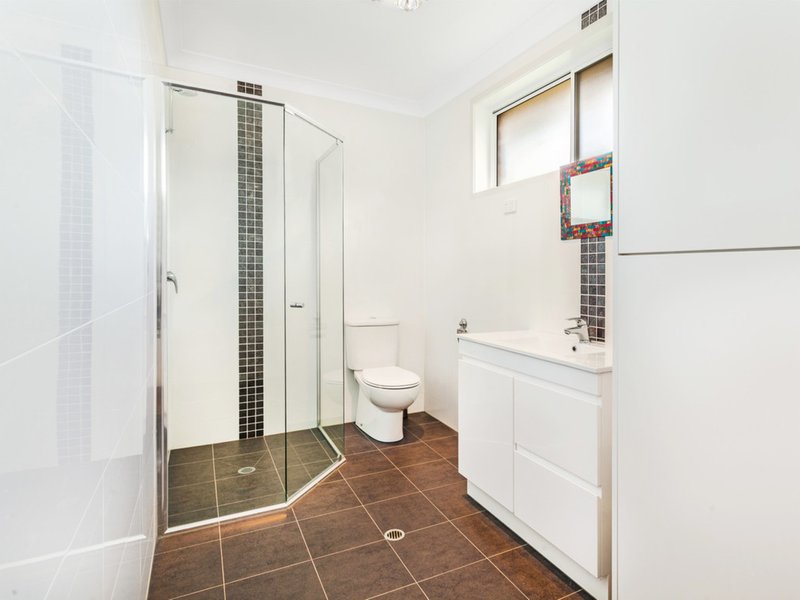 Photo - 5 Chippendale Place, Helensburgh NSW 2508 - Image 7