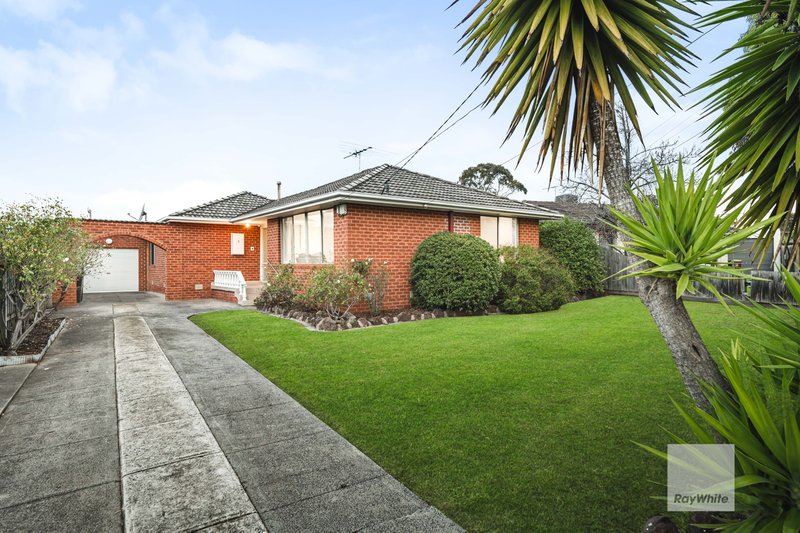 Photo - 5 Chisholm Close, Gladstone Park VIC 3043 - Image 1