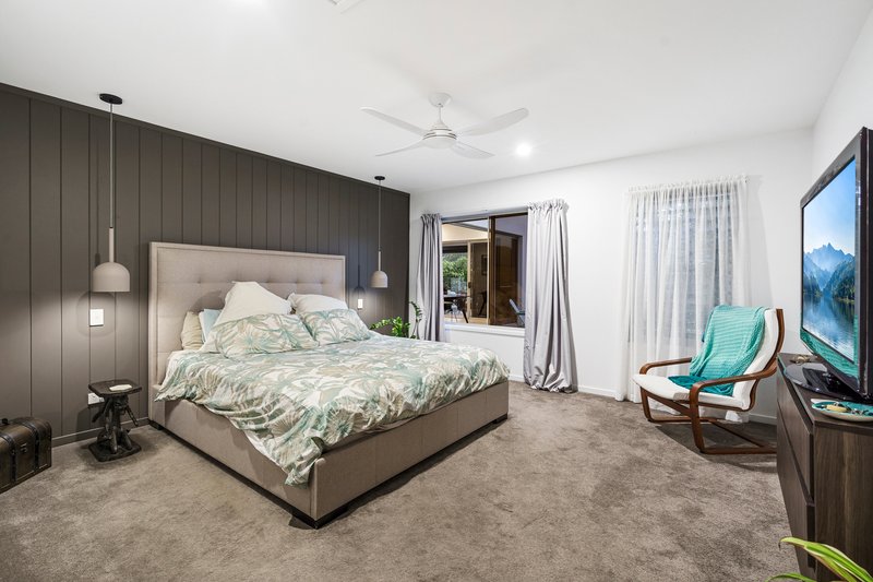 Photo - 5 Chown Avenue, Currumbin Waters QLD 4223 - Image 9