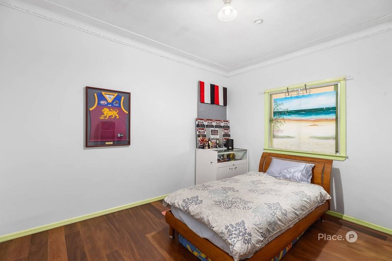 Photo - 5 Christina Street, Cannon Hill QLD 4170 - Image 11