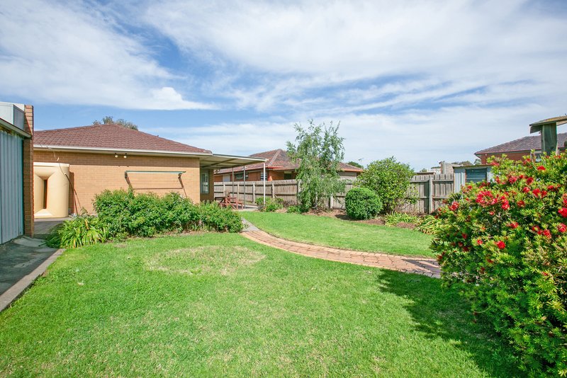 Photo - 5 Churchill Avenue, Reservoir VIC 3073 - Image 13