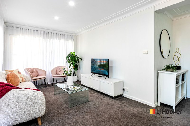 Photo - 5 Clair Crescent, Padstow Heights NSW 2211 - Image 10