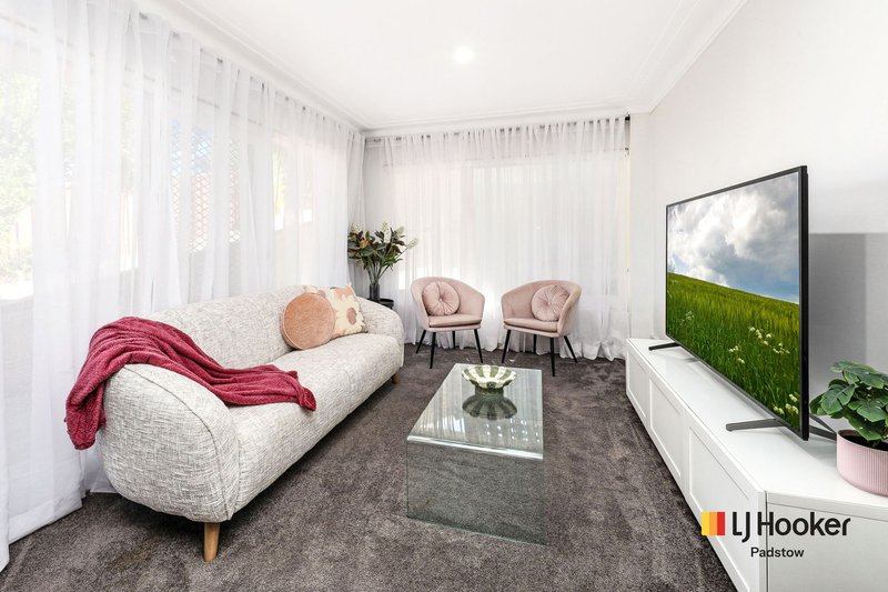 Photo - 5 Clair Crescent, Padstow Heights NSW 2211 - Image 11