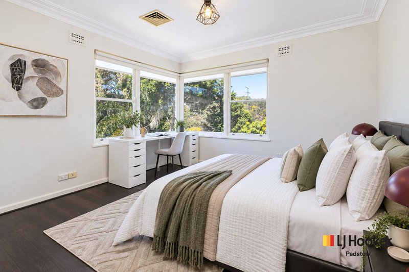 Photo - 5 Clair Crescent, Padstow Heights NSW 2211 - Image 12