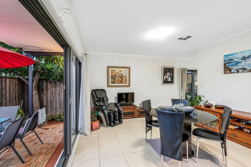 Photo - 5 Clapham Street, Stanhope Gardens NSW 2768 - Image 4