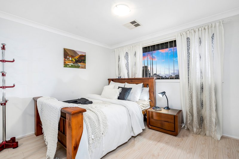 Photo - 5 Clapham Street, Stanhope Gardens NSW 2768 - Image 9