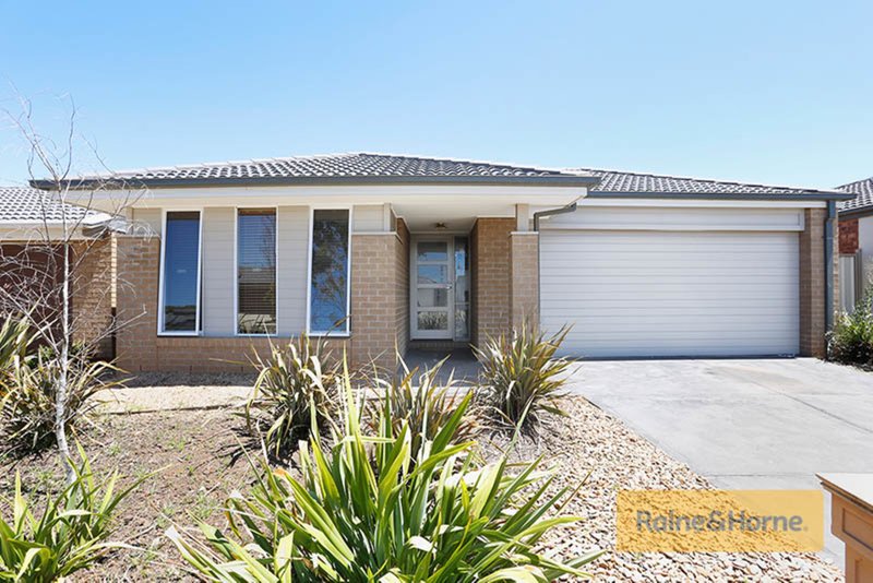 5 Clare Street, Brookfield VIC 3338