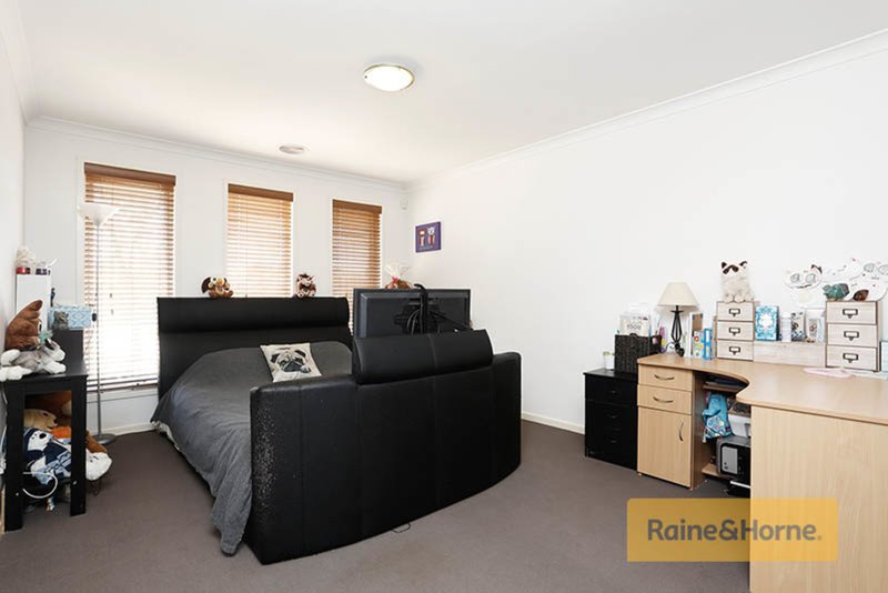 Photo - 5 Clare Street, Brookfield VIC 3338 - Image 4