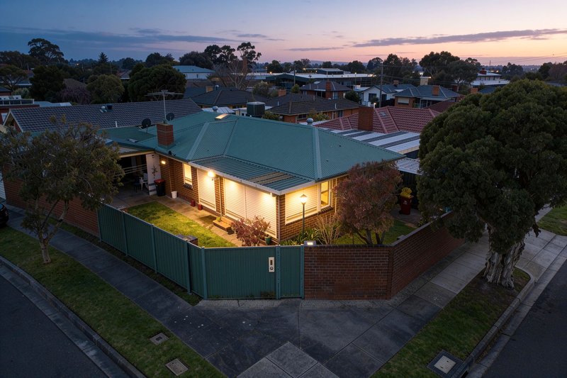 Photo - 5 Clarence Avenue, Keysborough VIC 3173 - Image 1