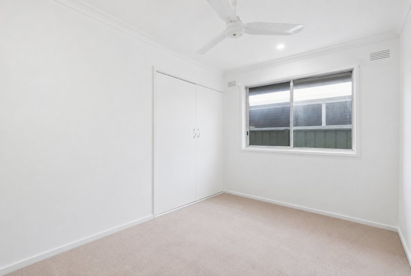 Photo - 5 Clarence Avenue, Keysborough VIC 3173 - Image 10