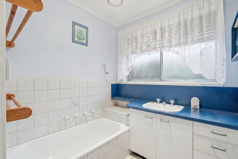 Photo - 5 Clarence Avenue, Keysborough VIC 3173 - Image 13
