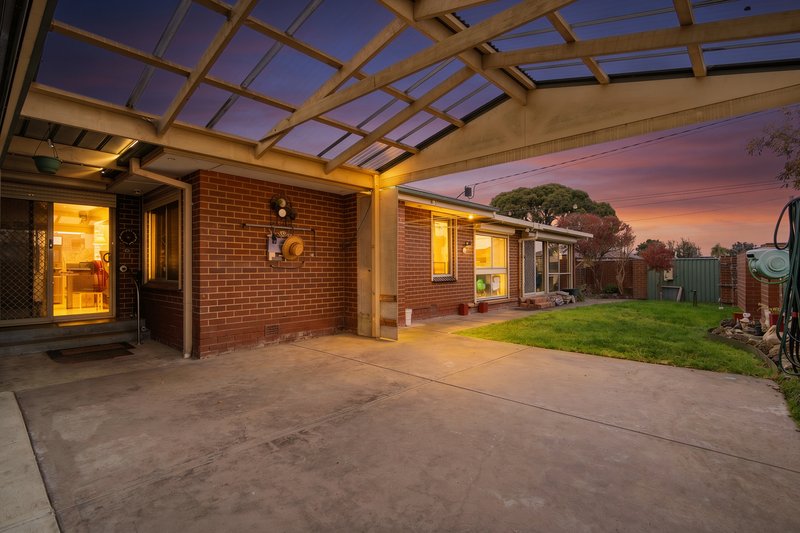 Photo - 5 Clarence Avenue, Keysborough VIC 3173 - Image 20
