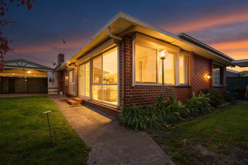 Photo - 5 Clarence Avenue, Keysborough VIC 3173 - Image 23