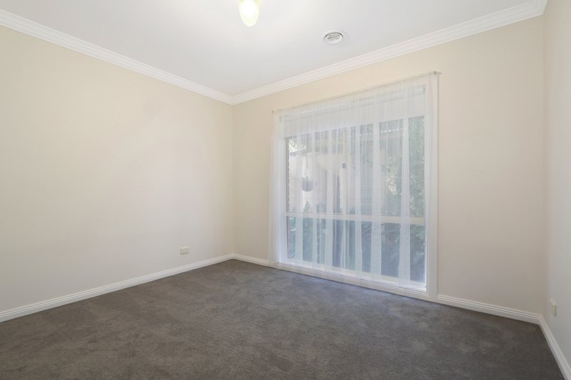 Photo - 5 Clarendon Avenue, Wodonga VIC 3690 - Image 10