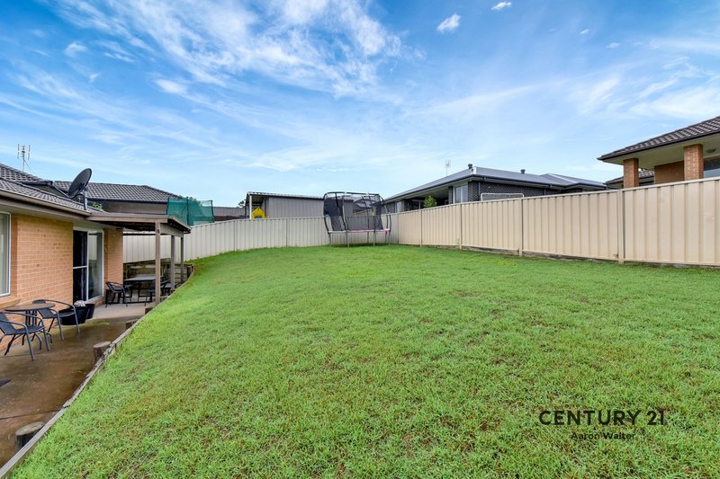 Photo - 5 Clarkstone Avenue, Cameron Park NSW 2285 - Image 6