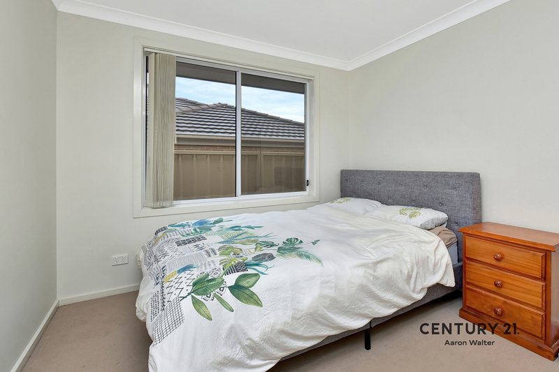 Photo - 5 Clarkstone Avenue, Cameron Park NSW 2285 - Image 9