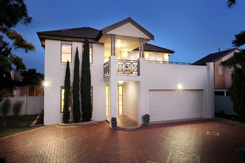 5 Classic Court, Sanctuary Lakes VIC 3030