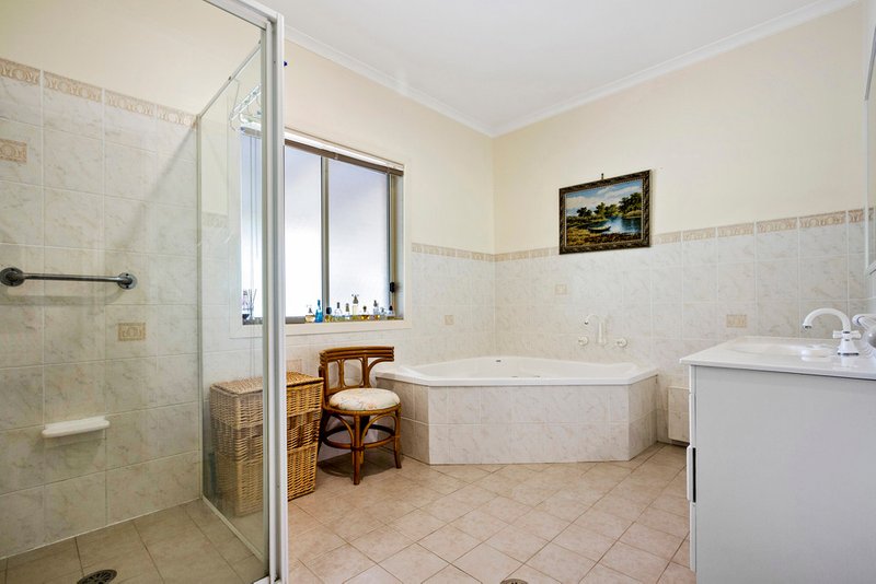 Photo - 5 Clearwater Terrace, Mossy Point NSW 2537 - Image 14