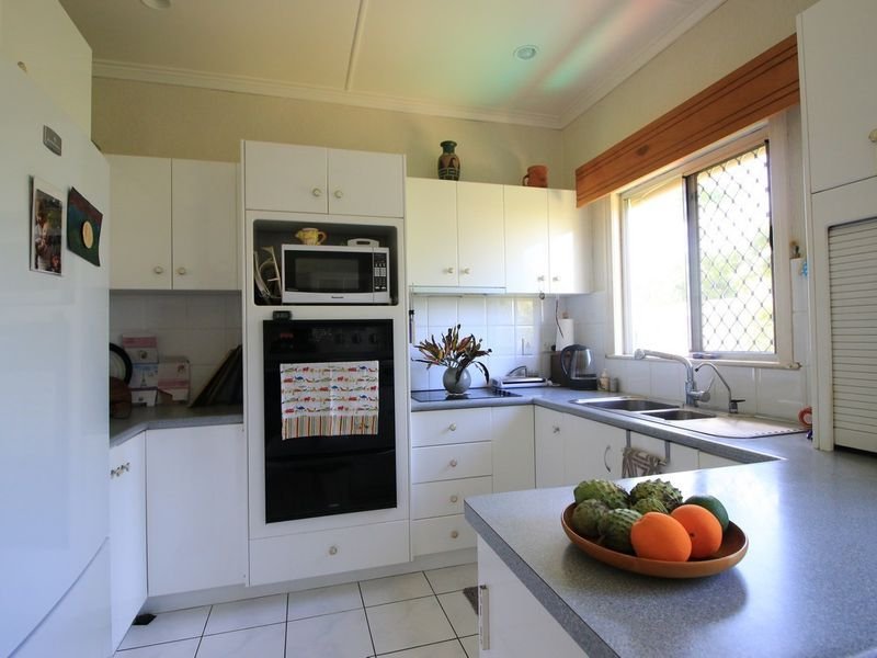 Photo - 5 Clement St , Ayr QLD 4807 - Image 3