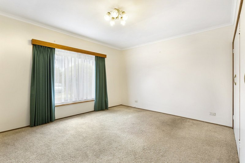 Photo - 5 Cliff Court, St Leonards VIC 3223 - Image 5