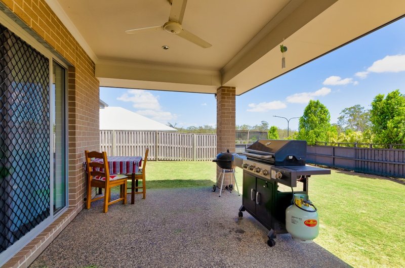 Photo - 5 Clover Crescent, Boyne Island QLD 4680 - Image 9