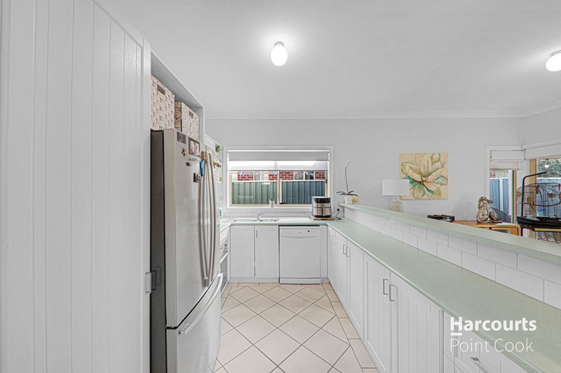 Photo - 5 Clover Lane, Wyndham Vale VIC 3024 - Image 9