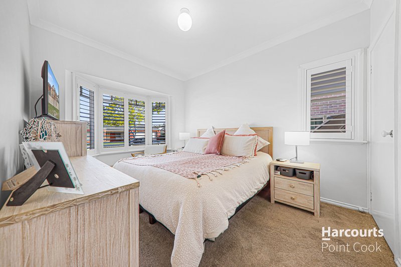 Photo - 5 Clover Lane, Wyndham Vale VIC 3024 - Image 11