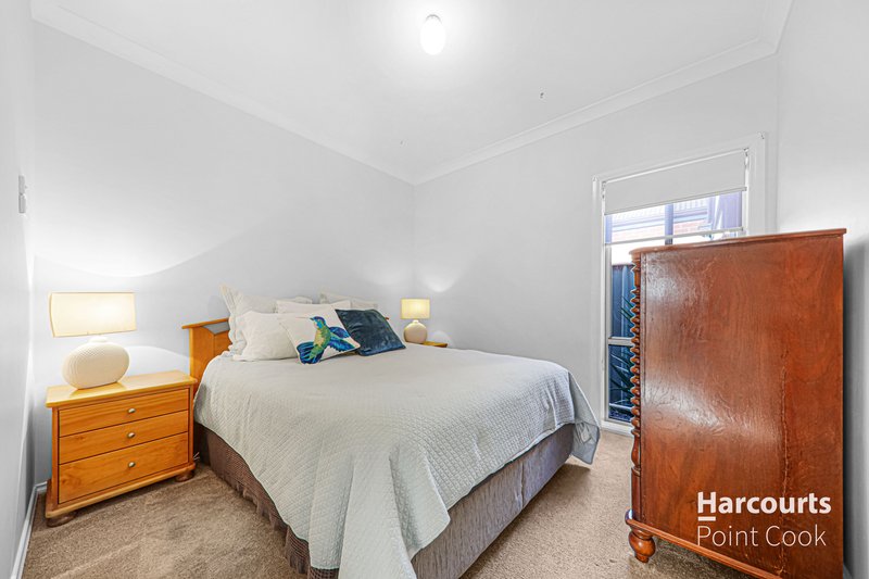 Photo - 5 Clover Lane, Wyndham Vale VIC 3024 - Image 12