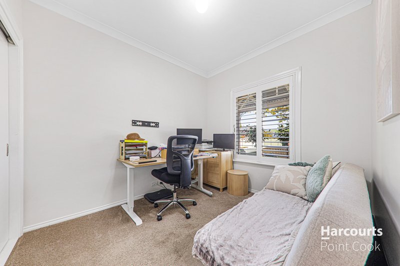 Photo - 5 Clover Lane, Wyndham Vale VIC 3024 - Image 14