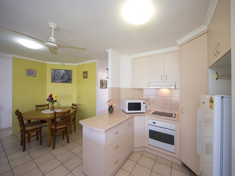 Photo - 5 Col Brown Avenue, Clinton QLD 4680 - Image 15