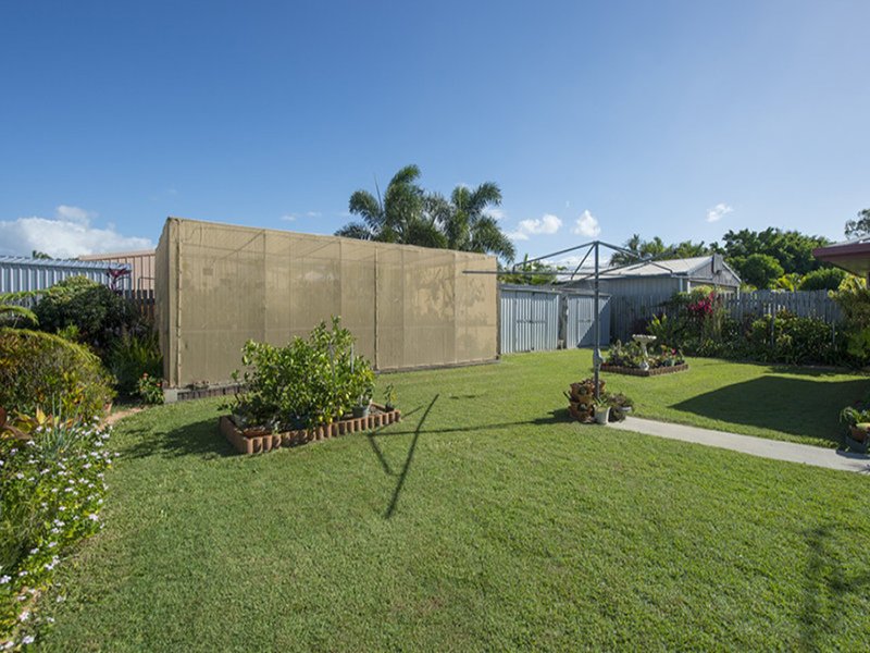 Photo - 5 Col Brown Avenue, Clinton QLD 4680 - Image 21