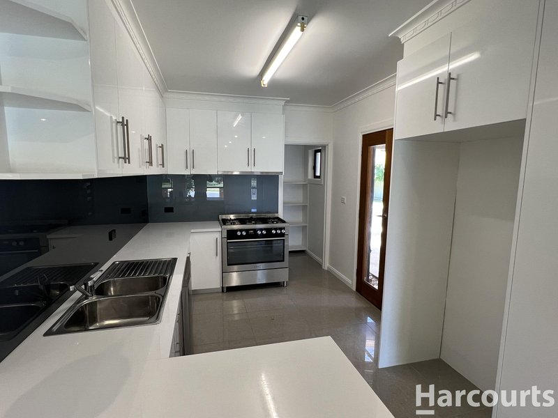 Photo - 5 Colla Court, Horsham VIC 3400 - Image 3