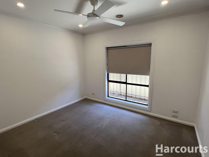 Photo - 5 Colla Court, Horsham VIC 3400 - Image 5