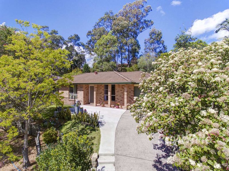 5 Columbia Close, Woodrising NSW 2284