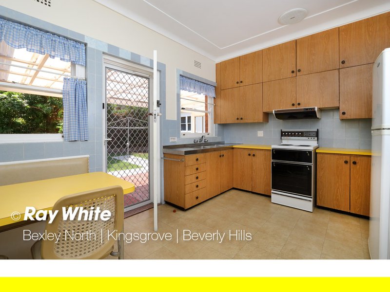 Photo - 5 Colwell Street, Kingsgrove NSW 2208 - Image 4