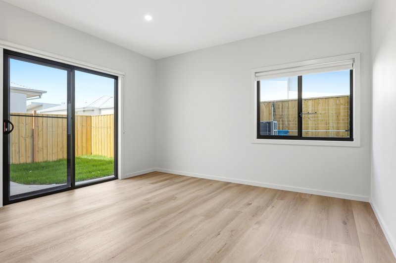 Photo - 5 Comox Avenue, Wyndham Vale VIC 3024 - Image 2