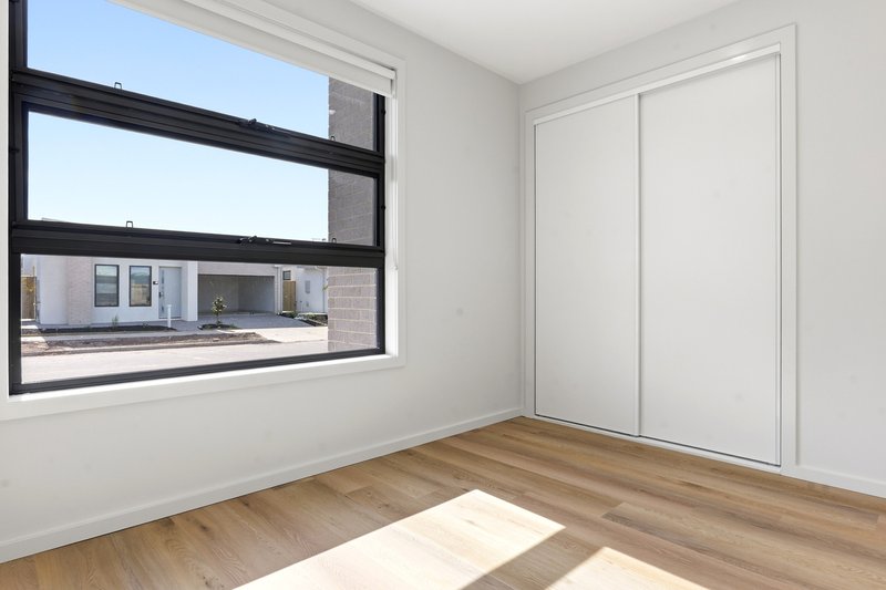 Photo - 5 Comox Avenue, Wyndham Vale VIC 3024 - Image 7